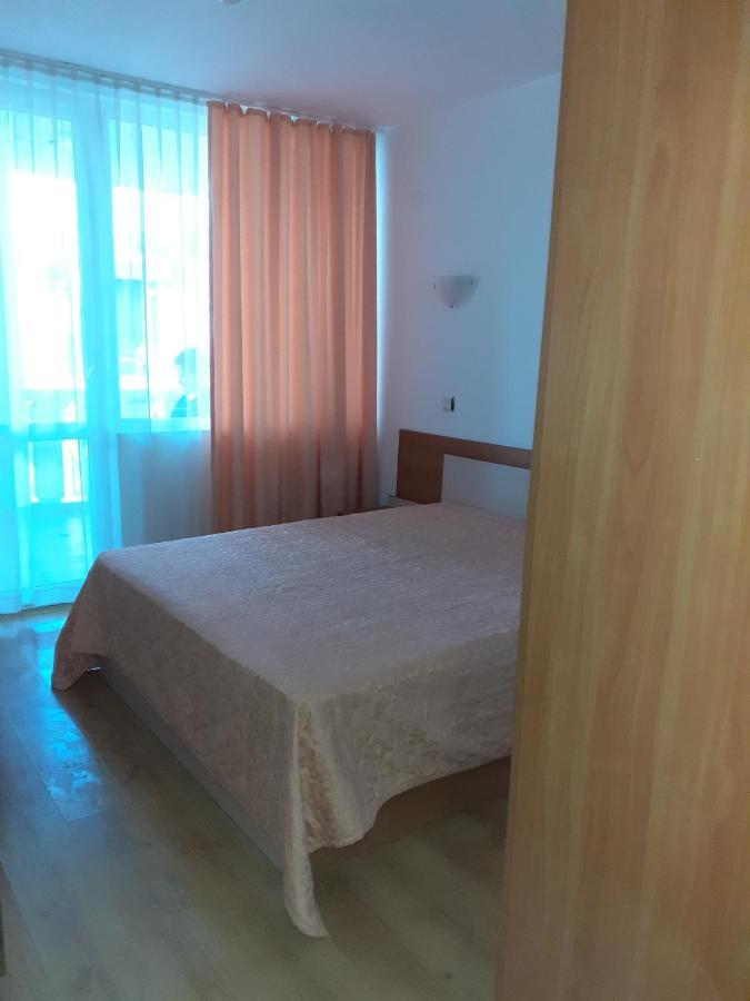 Апартамент Полюси 1 Sunny Beach Ngoại thất bức ảnh