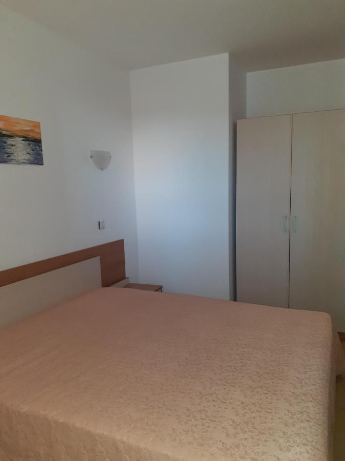 Апартамент Полюси 1 Sunny Beach Ngoại thất bức ảnh